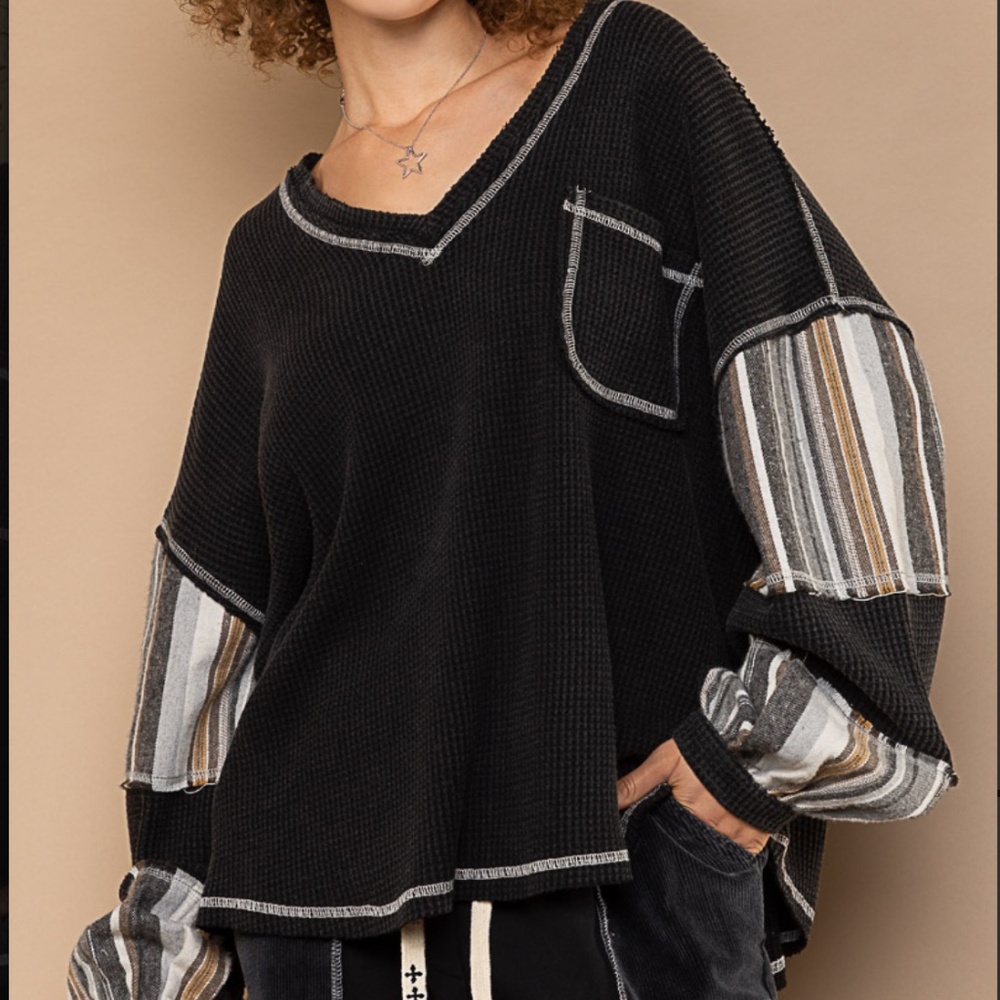 POL 💙 48 POL V-Neck Exposed Stitch Relaxed Fit Waffle Knit Shirt SR13